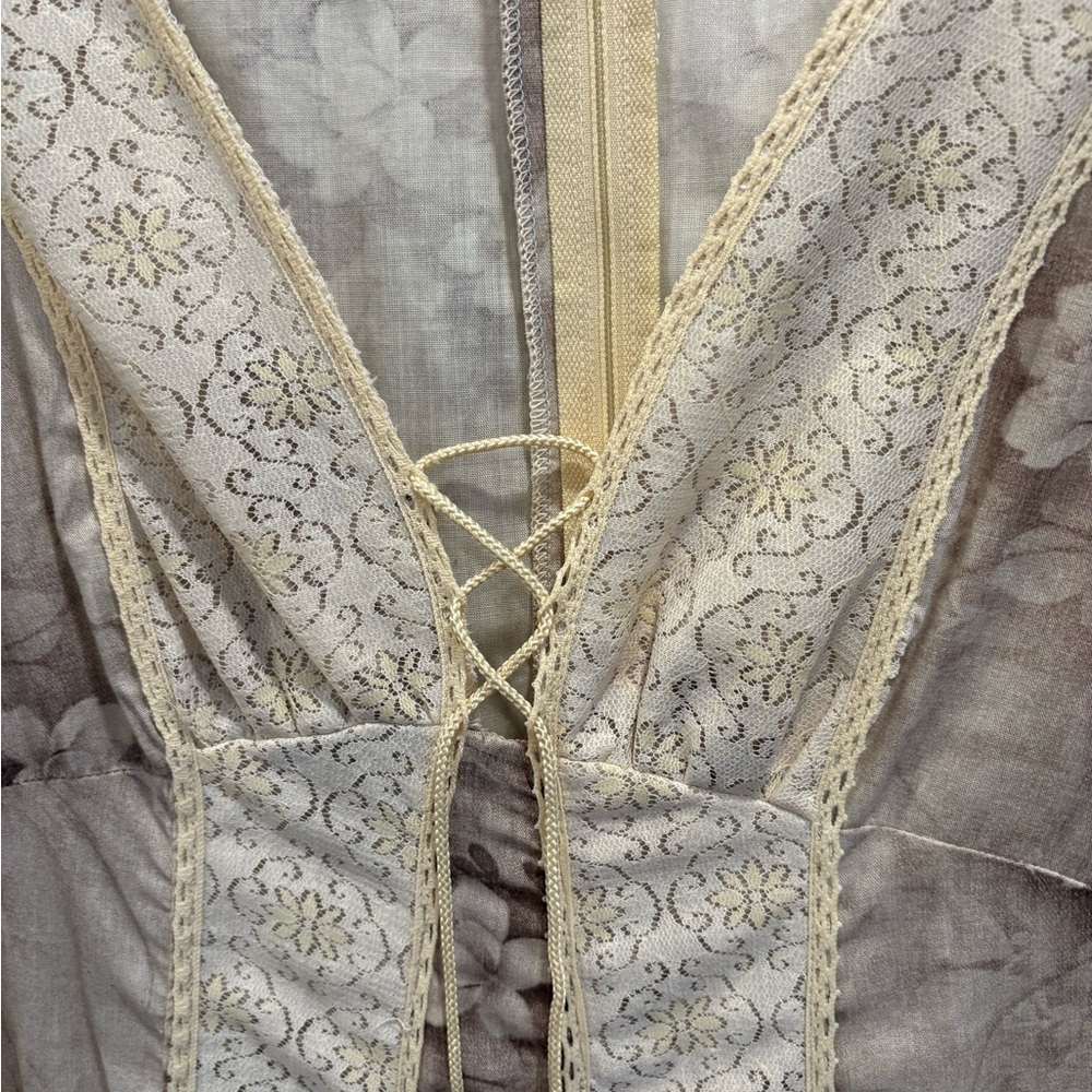 VINTAGE 1960s Elegant Lace Bohemian Dress- No Brand - Picture 3 of 6